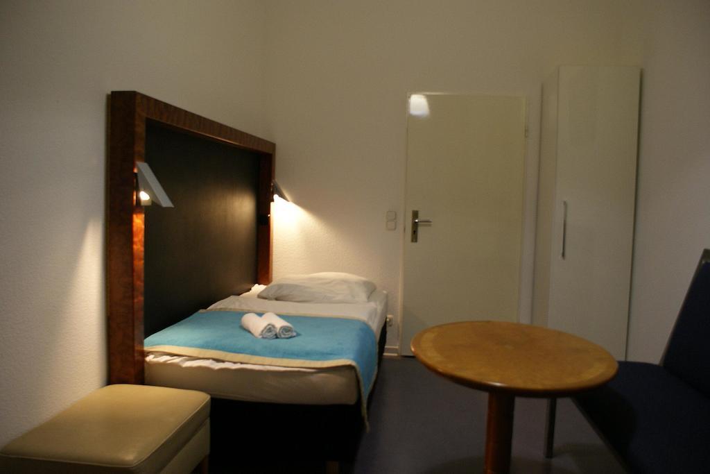 Hotel Garni Aaberna 베를린 객실 사진