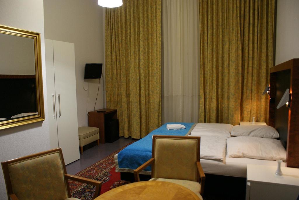 Hotel Garni Aaberna 베를린 객실 사진